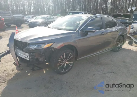 2020 Toyota Camry Se z USA, uszkodzony, nr VIN 4T1J11AK2LU984400